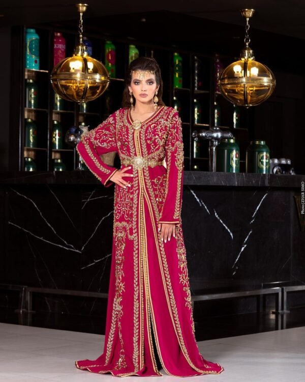 Caftan mariage en crêpe de soie rose